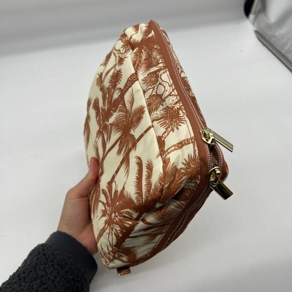 BumbleBella by Jill Martin Foldable Weekender Bags Palm Toile Camel - Picture 15 of 16